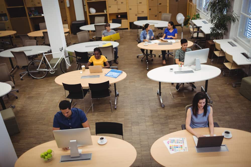 Read more about the article Benefits of Coworking